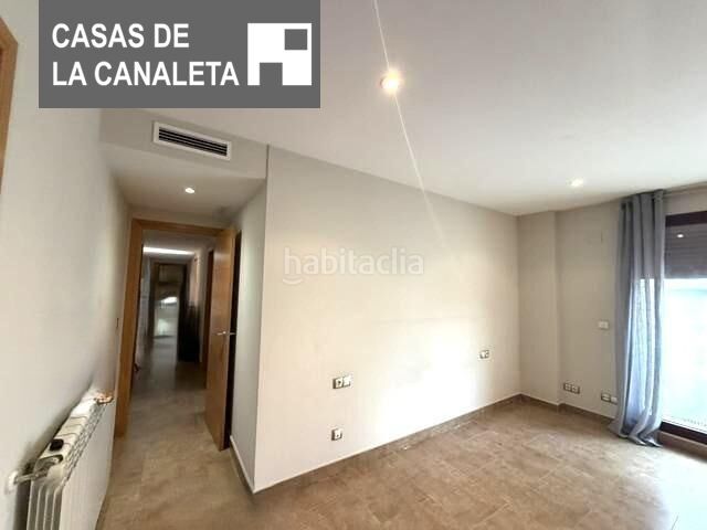 Foto 91b64acd-8043-4b9e-a741-4df6f1f6f23e. Rent flat with heating parking in La Constitución-Canaleta Mislata