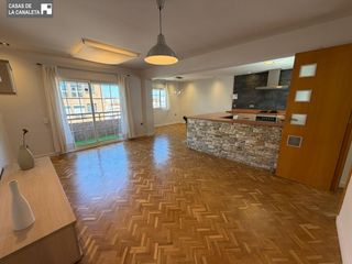 Miete Etagenwohnung in Juzgados. Vivienda en alquiler vacía, en  zona blasco ibáñez