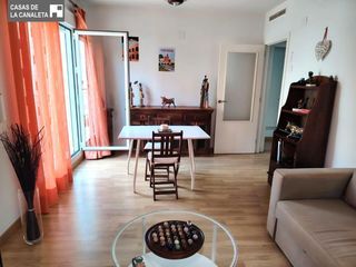 Appartement à La Constitución-Canaleta. Piso con garaje y trasteros al lado del parque de cabecera