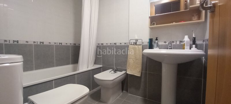 Foto e56f2e18-c5e0-458d-bd4b-34290f597ec7. Pis amb calefacció aparcament a Oliva pueblo Oliva