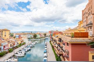 tic en Calle ronda del port 5a