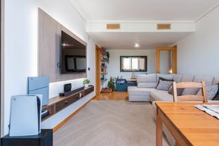 Pis a Avenida de los naranjos 72. Piso en la reva 275.000€