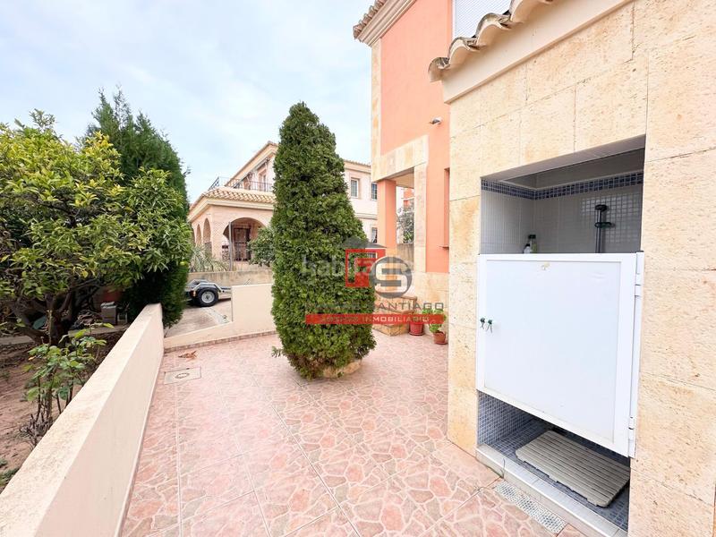 Foto d484f09e-59d8-4acd-aa6e-8a9740e75905. Chalet en calle single del 32 chalet con piscina en urbanización bona vista en Cullera