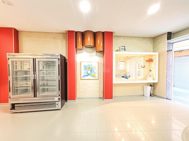 Foto 20c75349-dc3e-46f0-bc76-a5446a282942. Local comercial  en el corazón en pueblo de Cullera Cullera