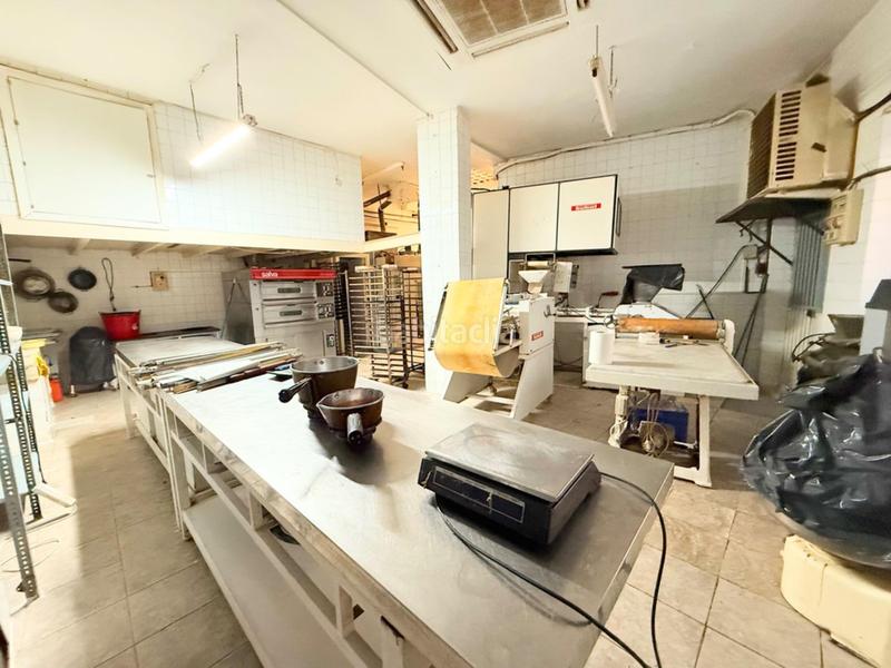 Foto 30a5b9ed-102f-4303-aff9-3b78363c3d8e. Local comercial  en el corazón en pueblo de Cullera Cullera