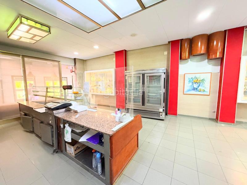 Foto 6a1a5369-10e4-49c3-bd0b-480c7251e7a9. Local comercial  en el corazón en pueblo de Cullera Cullera