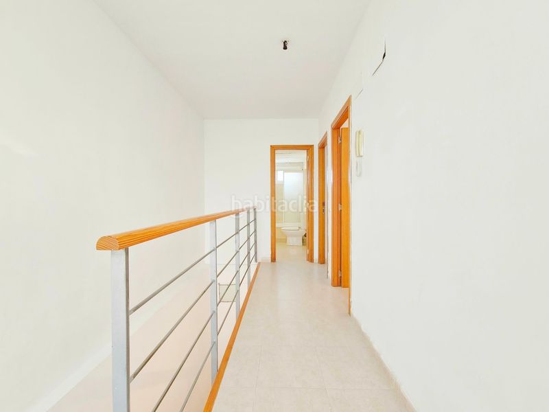 Foto 8f10eb2b-8a99-4d3b-abb7-0df94c7116e4. Casa adossada a llauri 7 a Bulevar del Xúquer Cullera