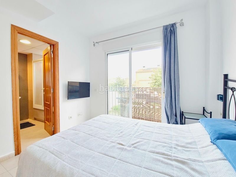 Foto ff5d9418-0033-4c23-9135-db6eca1ea628. Casa adossada a llauri 7 a Bulevar del Xúquer Cullera