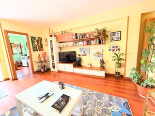 Etagenwohnung  Calle josep burguera 23. Vivienda para entrar a vivir muy céntrica y a 150 metros de mar