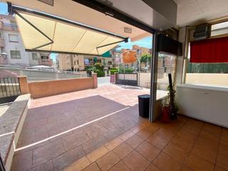 Local Comercial  Juli cesar. Venta de local comercial en pleno rendimiento en cunit playa