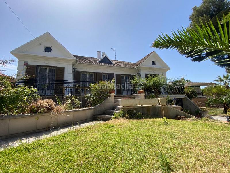 Foto b782a06a-0a06-4446-908c-5956190b576a. Chalet elegante villa exclusiva y atemporal en una sola planta en Cunit