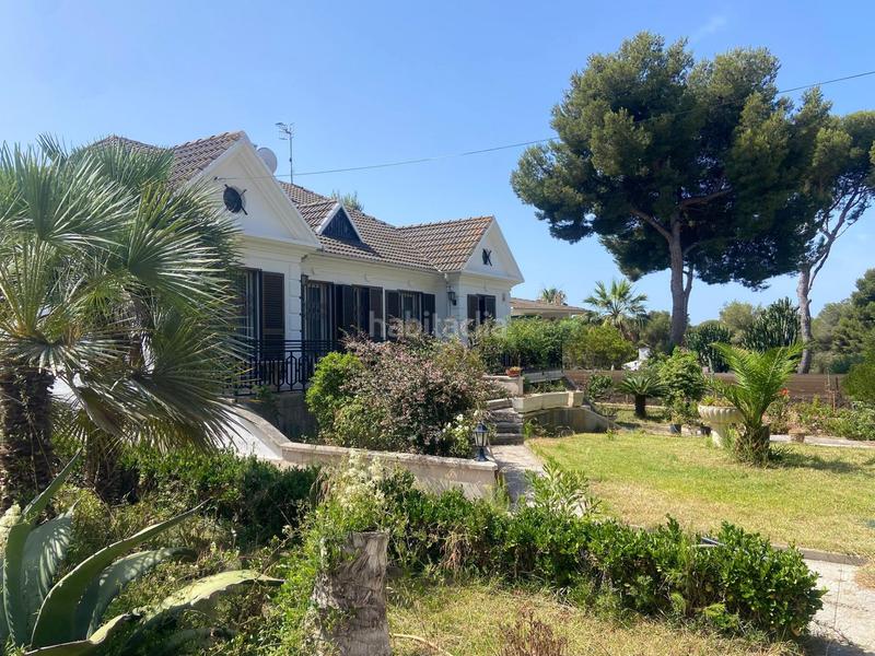 Foto e2c01a0a-6087-4017-aaf9-cbca274c6b9d. Chalet elegante villa exclusiva y atemporal en una sola planta en Cunit