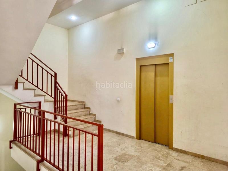 Foto 0d589a39-3e8f-4861-a8f4-ba51c4932be4. Ático  reformado con solarium y piscina en Cunit residencial Cunit