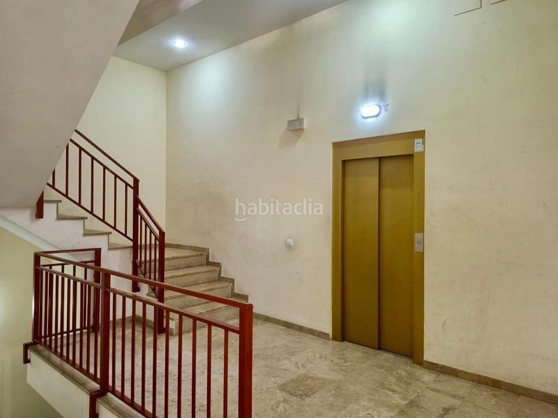 Foto c8869a90-1d0d-4790-91ae-6de332486b9a. Àtic amb piscina a Cunit residencial Cunit