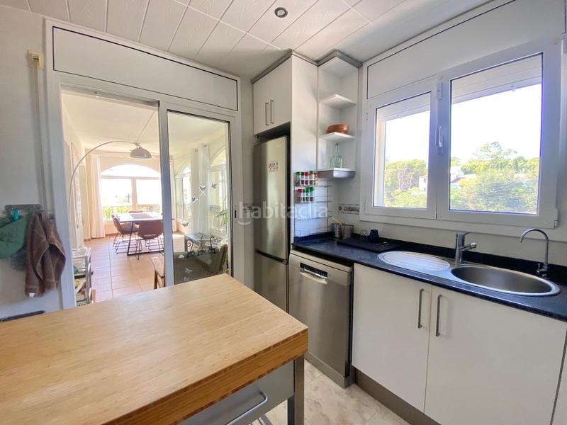 Foto 1160cb2a-2c34-4e95-bcd4-a4813e9339fa. Chalet impecable chalet con piscina en Cunit residencial Cunit