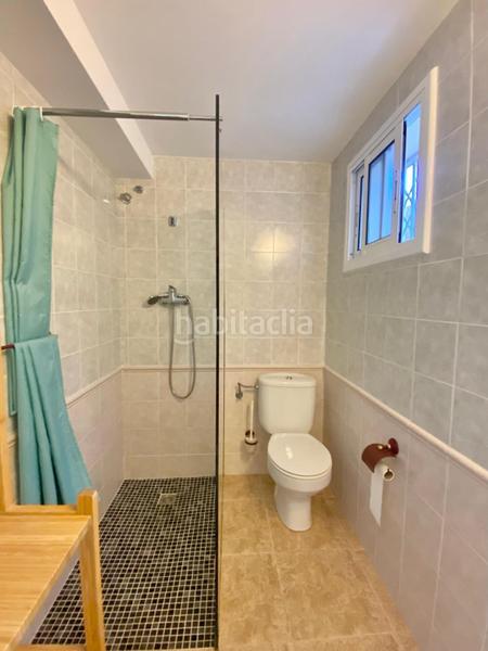 Foto 3f53b57f-2b53-45f0-9609-1b38574416d5. Chalet impecable chalet con piscina en Cunit residencial Cunit