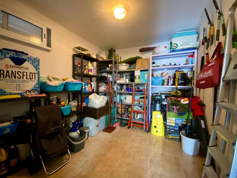 Foto 6002af08-eb2a-4245-a718-899159f753b7. Chalet impecable chalet con piscina en Cunit residencial Cunit