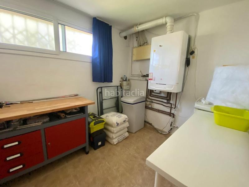 Foto 7bf1f1a0-d205-48ea-8d03-8bee0c4bf670. Chalet impecable chalet con piscina en Cunit residencial Cunit