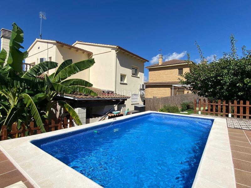 Foto 9b9a2feb-44d8-473e-8ab3-e9756b9e4af7. Chalet impecable chalet con piscina en Cunit residencial Cunit