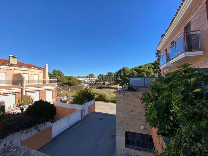 Foto 5753eb0e-47e0-43ac-8d0d-a65e6e8cc522. Casa adosada espectacular casa adosada en Bonavista con vistas al mar en Vendrell (El)