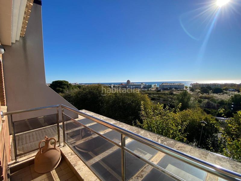Foto d229ee18-467b-415d-8cef-61245135686f. Casa adosada espectacular casa adosada en Bonavista con vistas al mar en Vendrell (El)