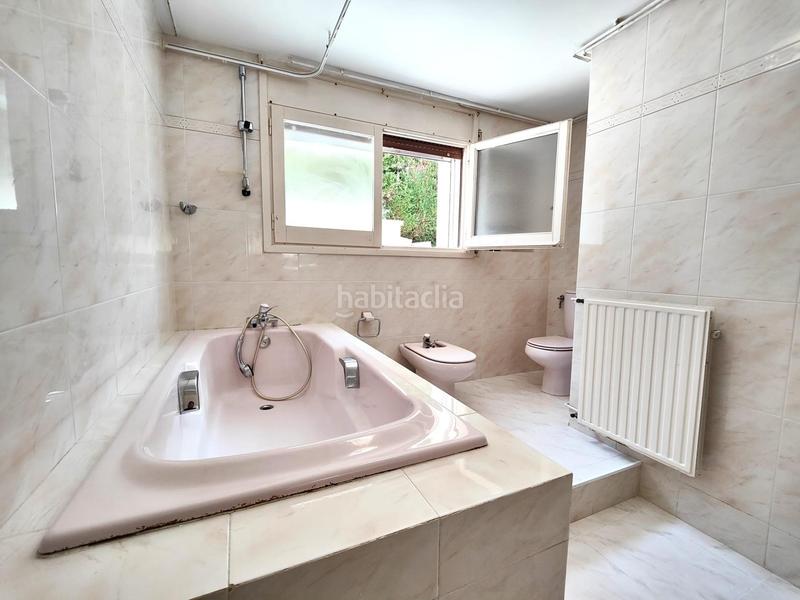 Foto 3aad525f-b83a-4e8a-a1af-1c2e191cd0fc. Chalet mit heizung parking in Cunit residencial Cunit