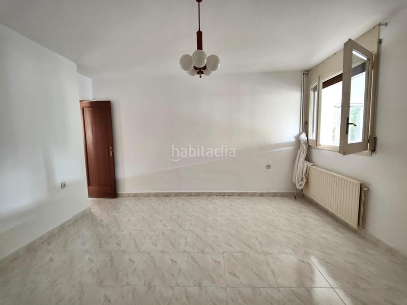 Foto 5d3fc9d5-360b-45b6-93b0-47793244b230. Chalet mit heizung parking in Cunit residencial Cunit