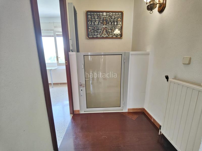 Foto d760b3bc-7a4e-486c-9e89-9fae433bc5bd. Chalet mit heizung parking in Cunit residencial Cunit