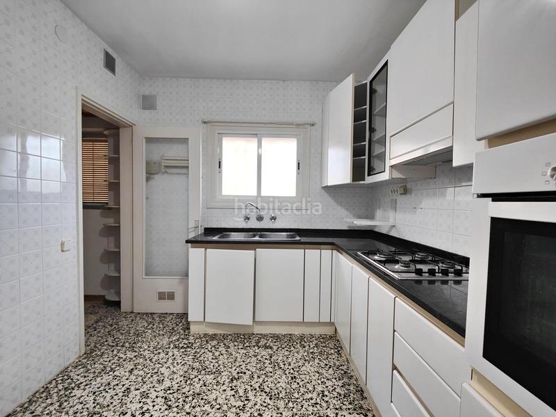 Foto e6cb5991-8a4a-424e-b2ac-0a9fd950b8d2. Chalet mit heizung parking in Cunit residencial Cunit