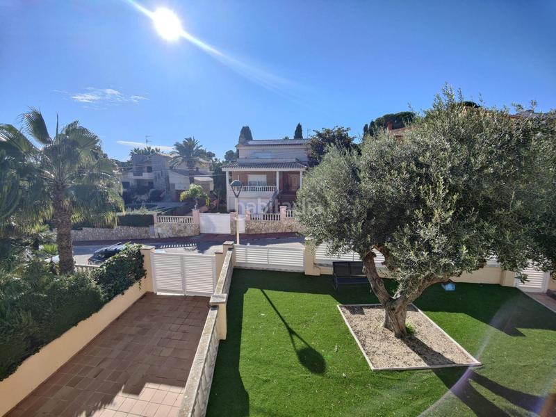 Foto 08e2edb8-dce8-4b7e-b0e4-3225eb3881ba. Chalet with heating parking pool in Cunit residencial Cunit