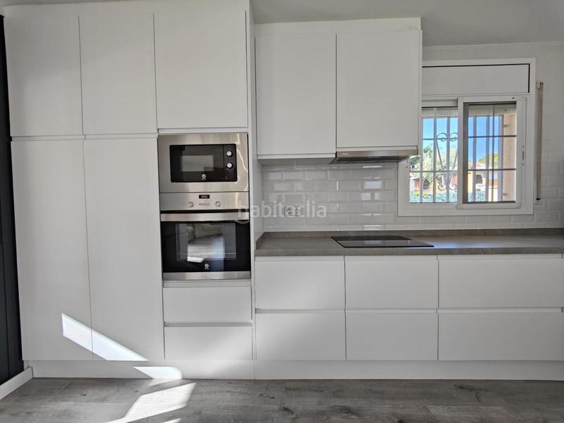 Foto 2af6404a-606b-409c-9b45-e0ef2cc547f3. Chalet with heating parking pool in Cunit residencial Cunit