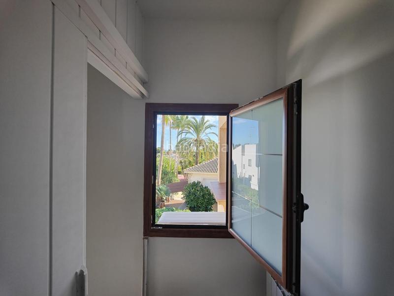 Foto 3c501cdc-6031-455c-a2f9-04723e3fbfff. Chalet with heating parking pool in Cunit residencial Cunit