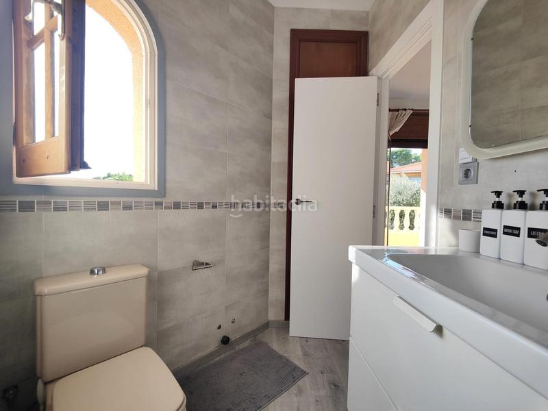 Foto 5d7b6345-fdd8-4ba0-b6ff-165b01c1c7aa. Chalet with heating parking pool in Cunit residencial Cunit