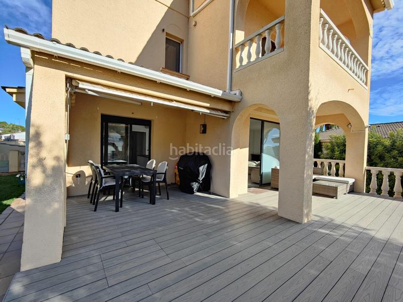 Foto 6fd9dc08-3492-41e2-81ab-9a2c4460a942. Chalet with heating parking pool in Cunit residencial Cunit