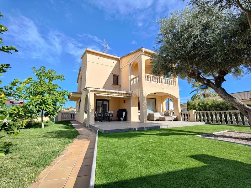 Foto 7759f005-4425-4282-a499-c3057a9851d4. Chalet with heating parking pool in Cunit residencial Cunit