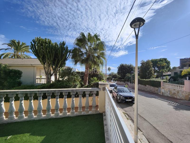 Foto 78cfcfc8-df4d-47cd-ae33-a0c6b5c3fa81. Chalet with heating parking pool in Cunit residencial Cunit