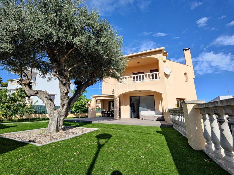 Foto 7f32c11b-9b23-43ef-8e6c-e117c7f9e1b8. Chalet with heating parking pool in Cunit residencial Cunit