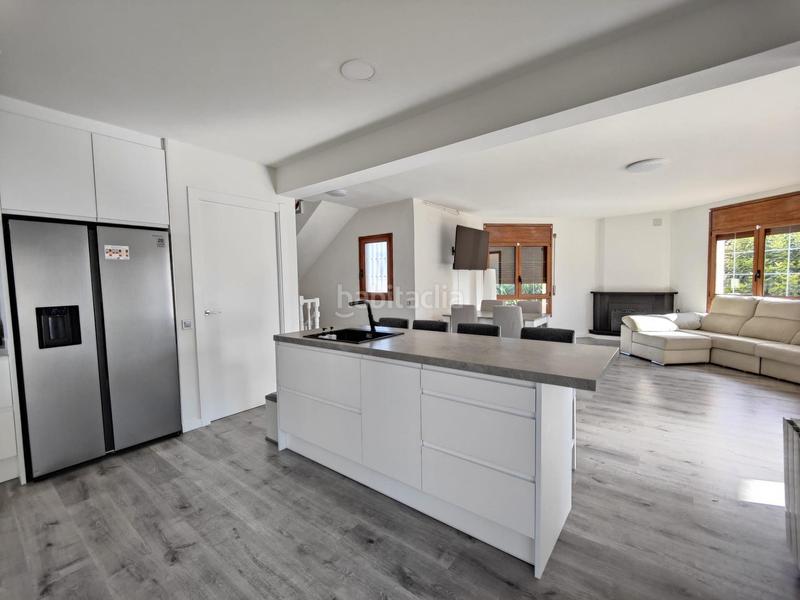 Foto 873830b4-861b-43ae-96b5-08baf209a81c. Chalet with heating parking pool in Cunit residencial Cunit