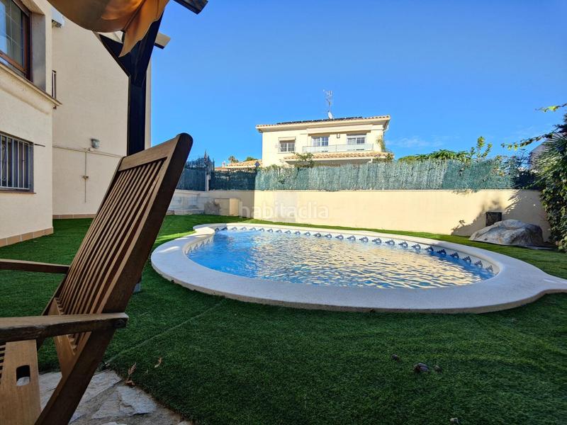 Foto 9cacb73b-fd5e-457c-924f-7a5cf655b24b. Chalet with heating parking pool in Cunit residencial Cunit