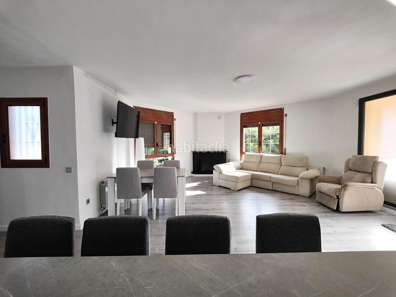 Foto fa40d024-ddfc-4d07-877b-f882b6f5b225. Chalet with heating parking pool in Cunit residencial Cunit