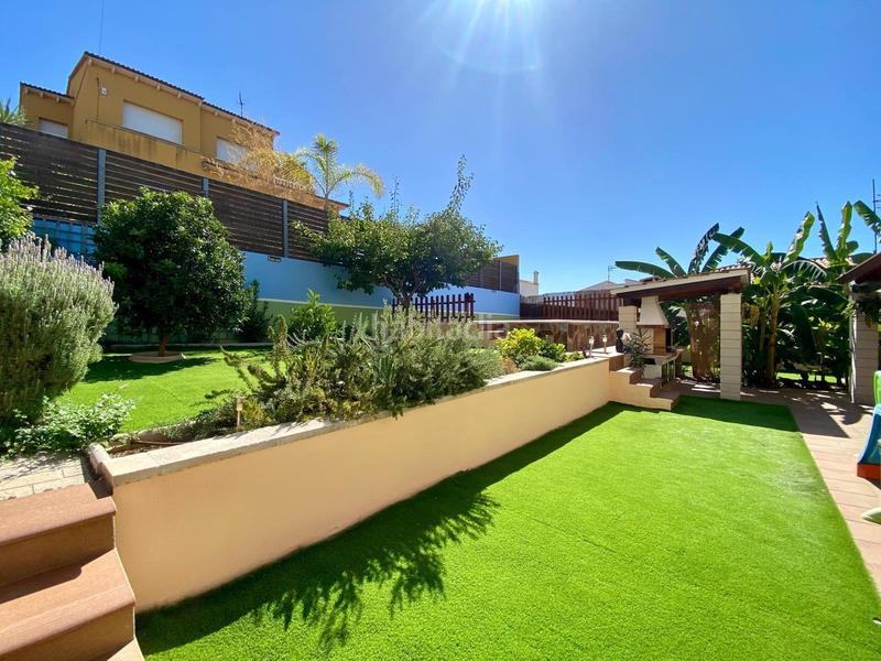 Foto 2ae2955d-9c83-4d97-a35f-14f8a139819f. Chalet con riscaldamento parcheggio piscina in Cunit residencial Cunit