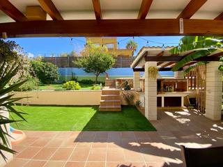 Xalet  Calle mar cantabric-m torrents. Impecable chalet con piscina