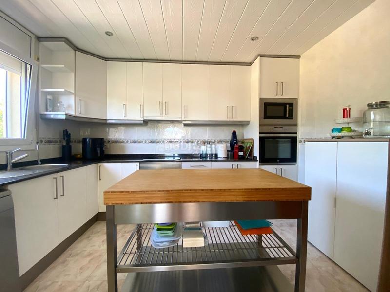 Foto 5436ac08-f721-4692-a19a-64389bed870c. Chalet mit heizung parking pool in Cunit residencial Cunit