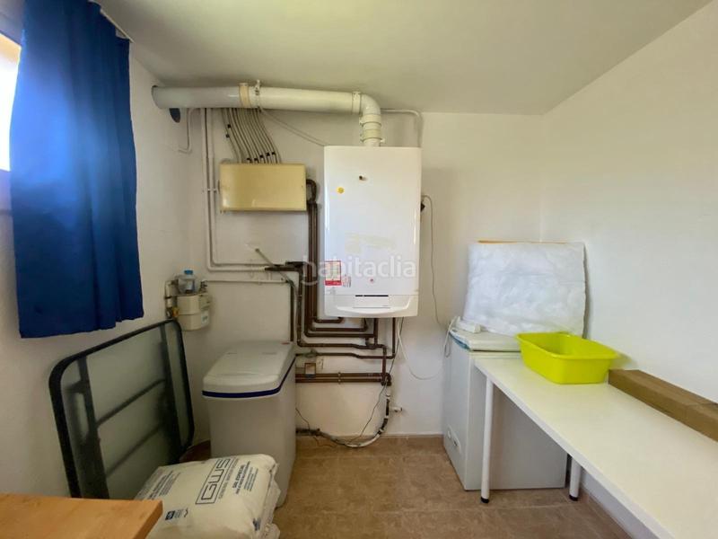 Foto c00ff7e6-2158-4fd7-8481-2dfd2333c1c4. Chalet mit heizung parking pool in Cunit residencial Cunit