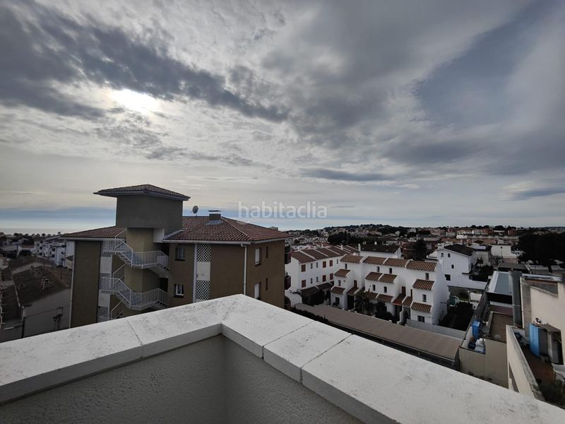 Foto 0120a0e0-6e7d-4839-aa96-ef88ff5151bc. Àtic a calle greco 2 a El francas Coma-ruga
