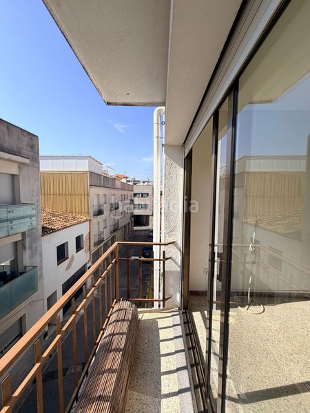 Foto 00d1ffd7-7964-4422-97ed-7d2f52970106. Pis a Calafell poble Calafell