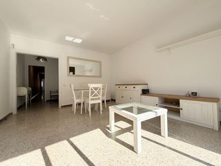 Appartement à Calafell Poble. Gran piso con 3 dormitorios semireformado
