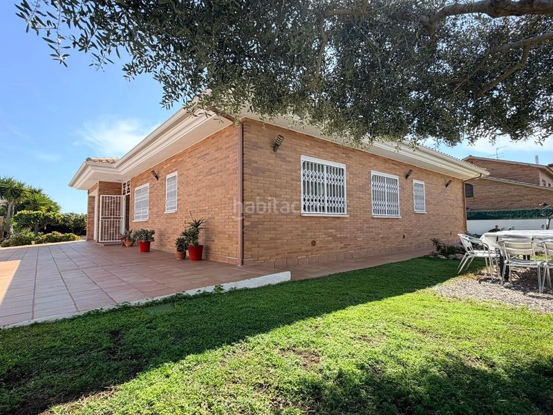 Foto 5f9a9287-be6b-490c-8e41-bf9b74a5dabd. Xalet amb calefacció aparcament piscina a Coma-ruga platja Coma-ruga