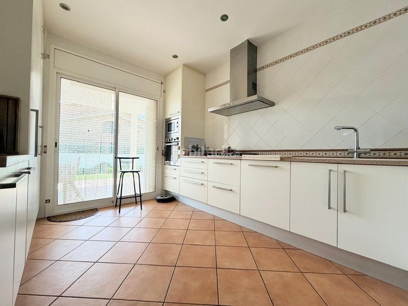 Foto 652cd8d3-b9d0-4a85-a20d-8ed67140020a. Xalet amb calefacció aparcament piscina a Coma-ruga platja Coma-ruga