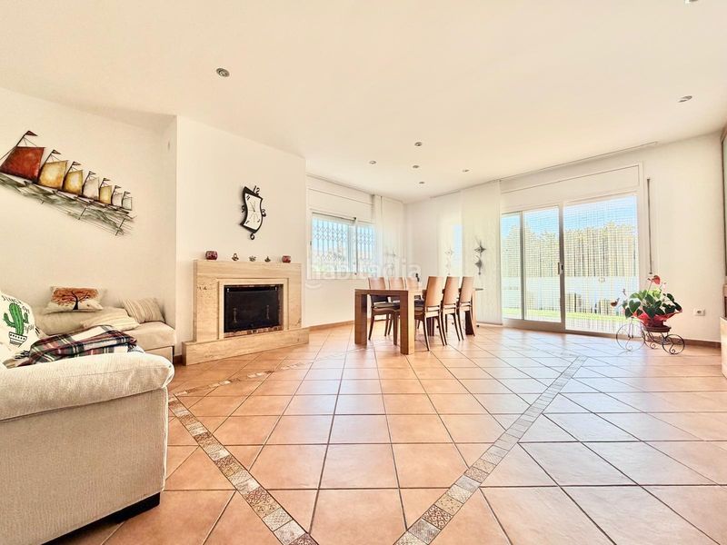 Foto 9b350eca-c2ff-4e3f-87f2-c303a81bb45c. Xalet amb calefacció aparcament piscina a Coma-ruga platja Coma-ruga